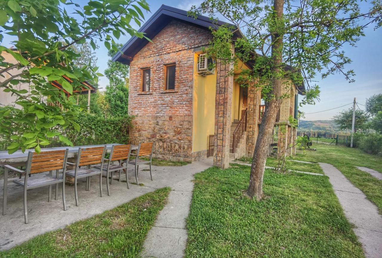 Villa Danube Fairy Futog Esterno foto