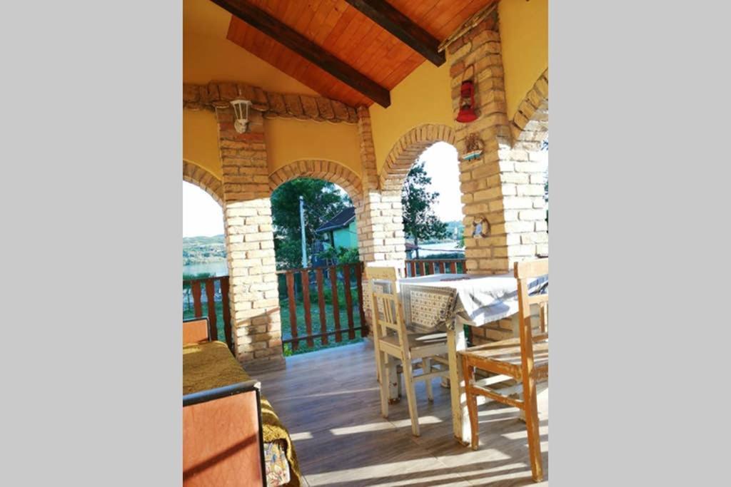 Villa Danube Fairy Futog Esterno foto