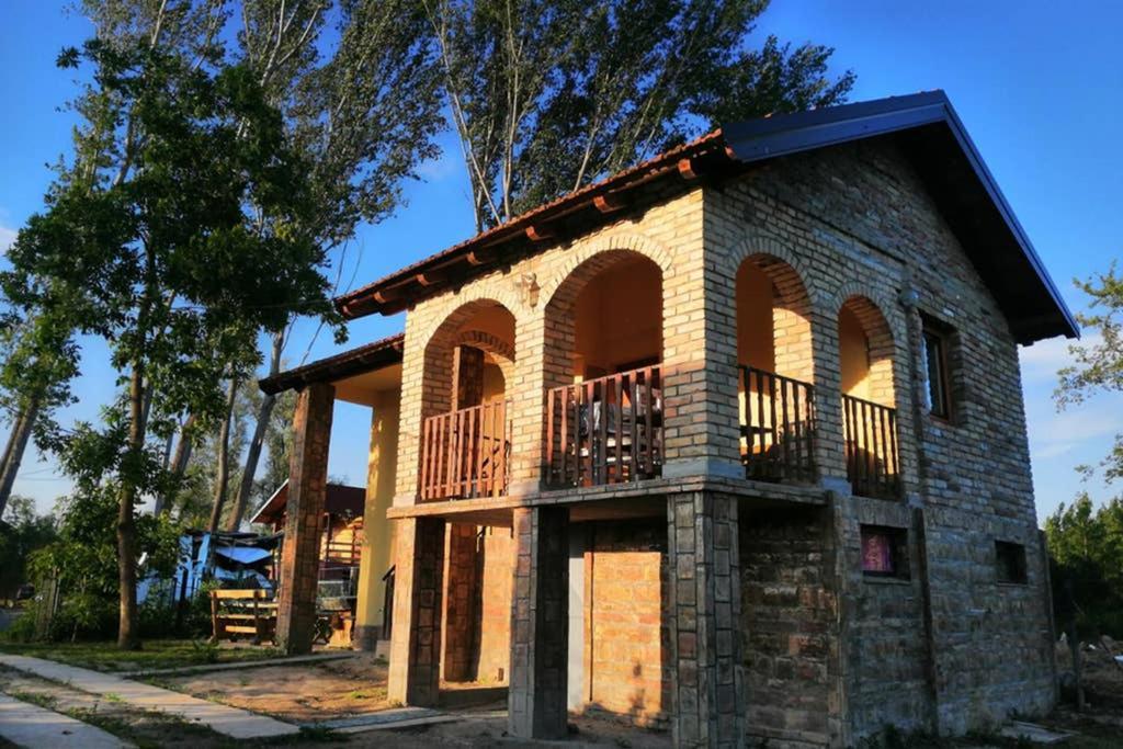 Villa Danube Fairy Futog Esterno foto